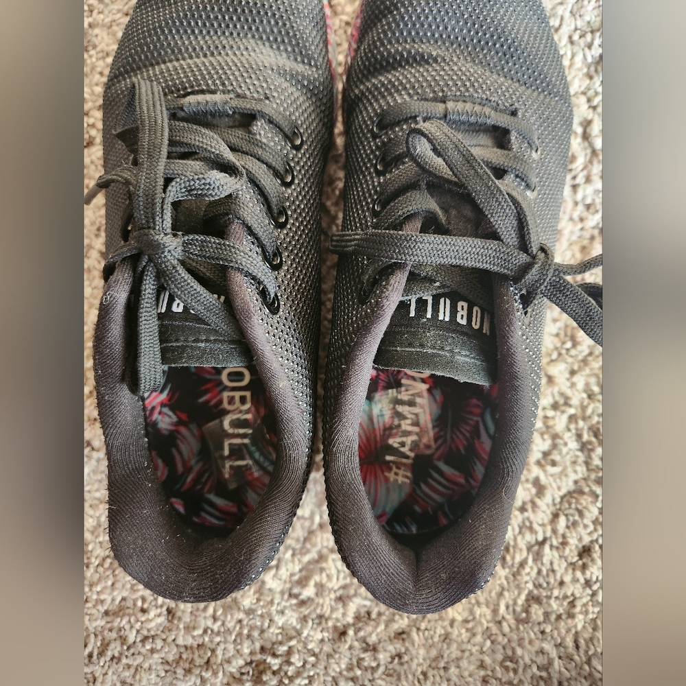 Nobull Size 7.5 - Picture 3 of 9